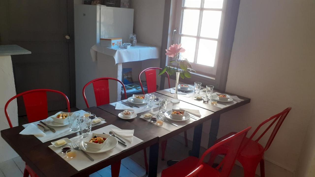 Chambres D'Hotes Auberg'Inn Ambialet Luaran gambar
